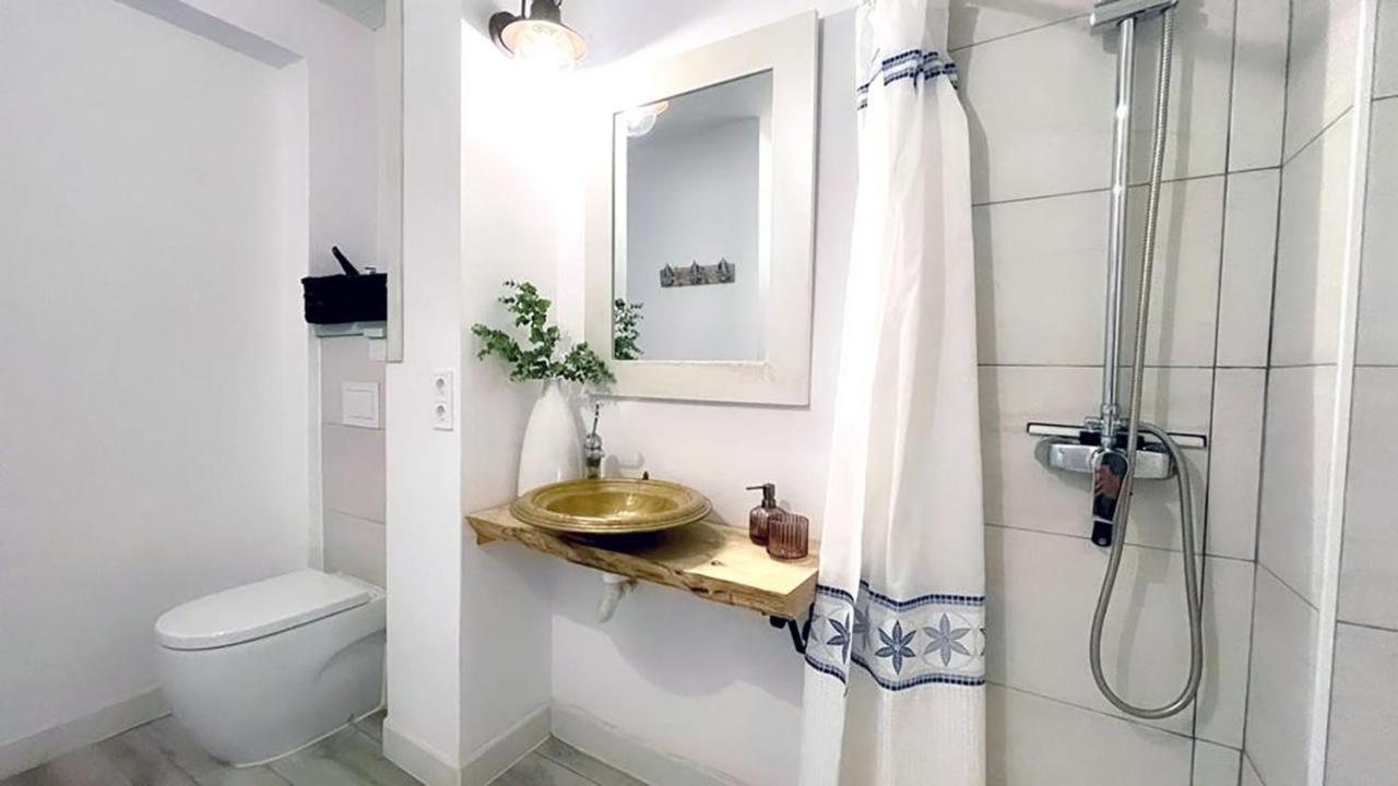 New Cozy Beach Apartment, Wifi فالنسيا المظهر الخارجي الصورة